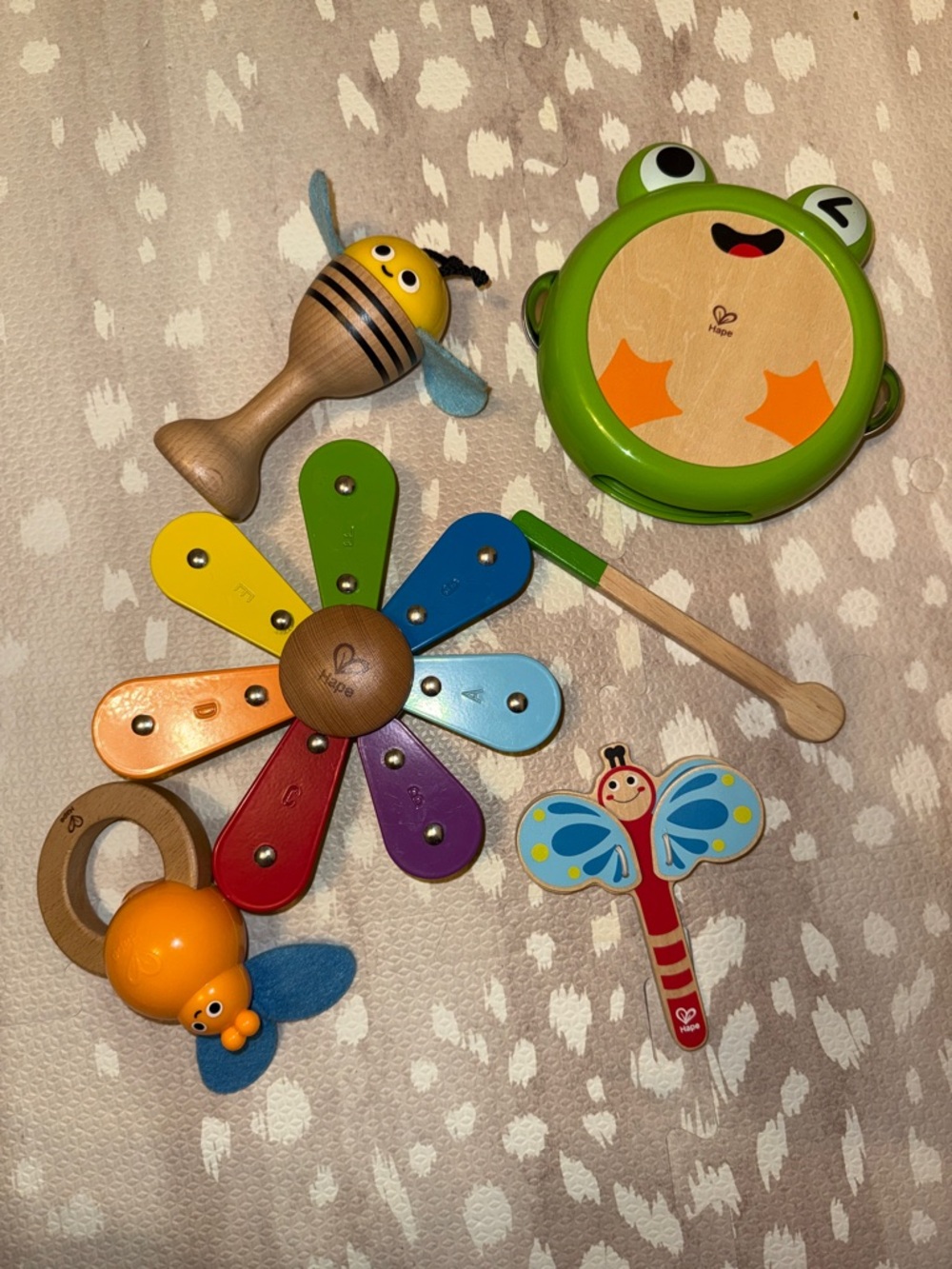 Hape Kids Musical Playset - Green Frog music toy & Rainbow Xylophone & shakers